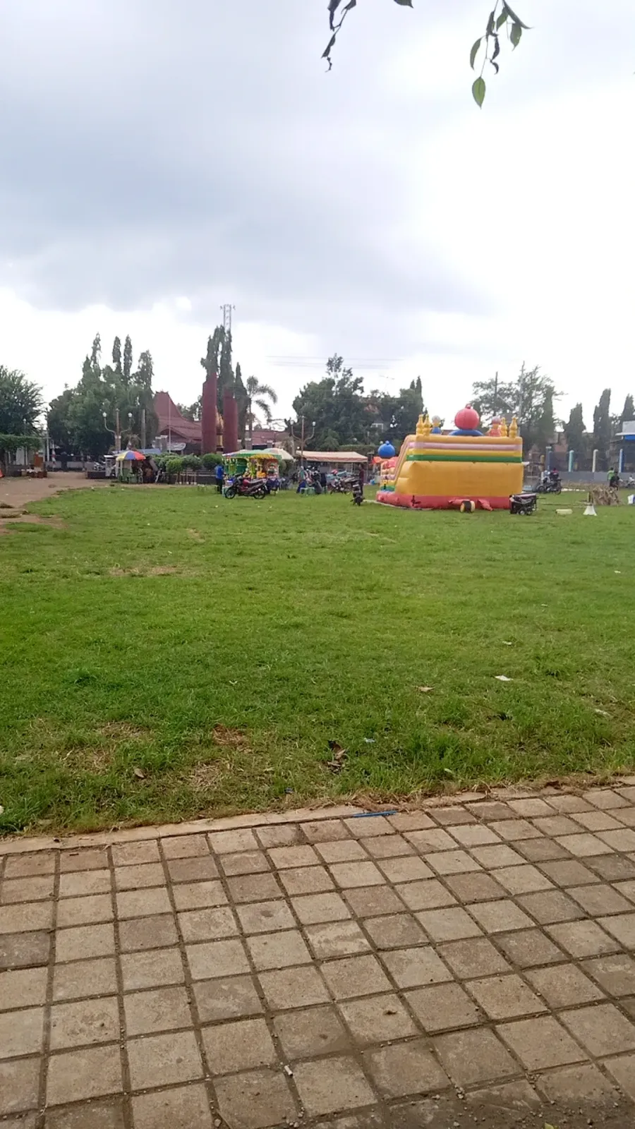 Lapangan Tugu Kroya