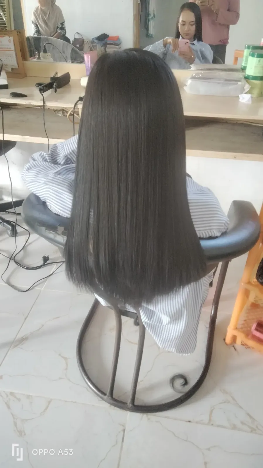 LEDi SALON "Hair & Beauty" Khusus Wanita