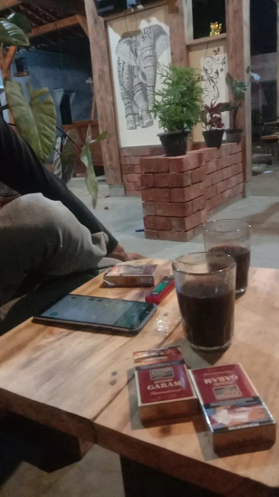 Lesehan Suka-Suka