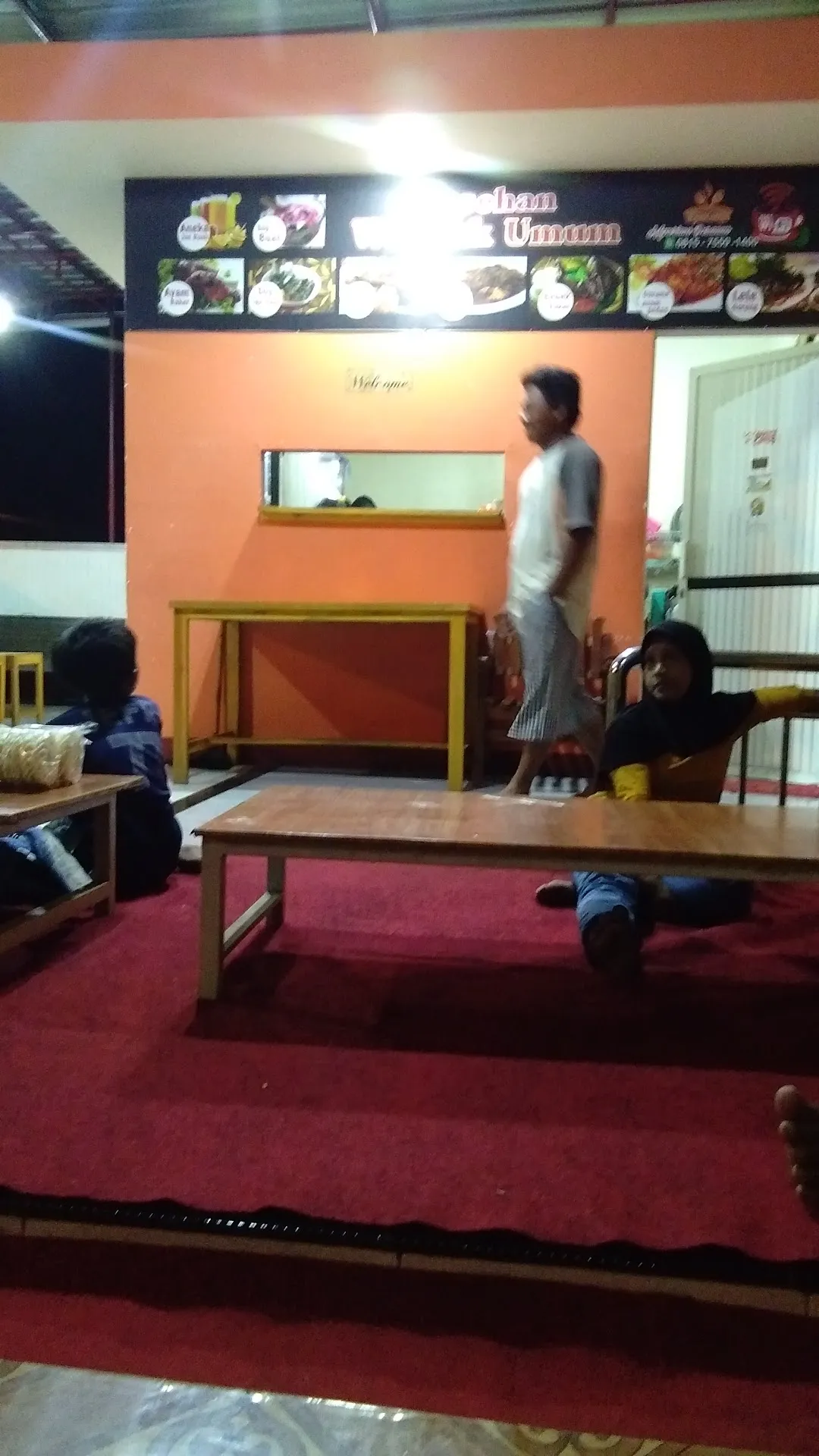 Lesehan Warunk Umum