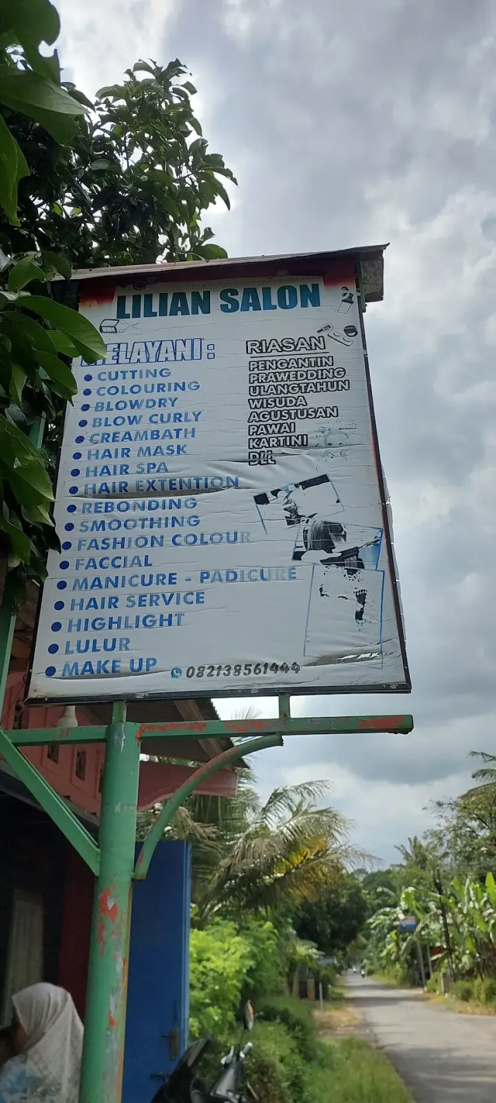 Lilian SaLon