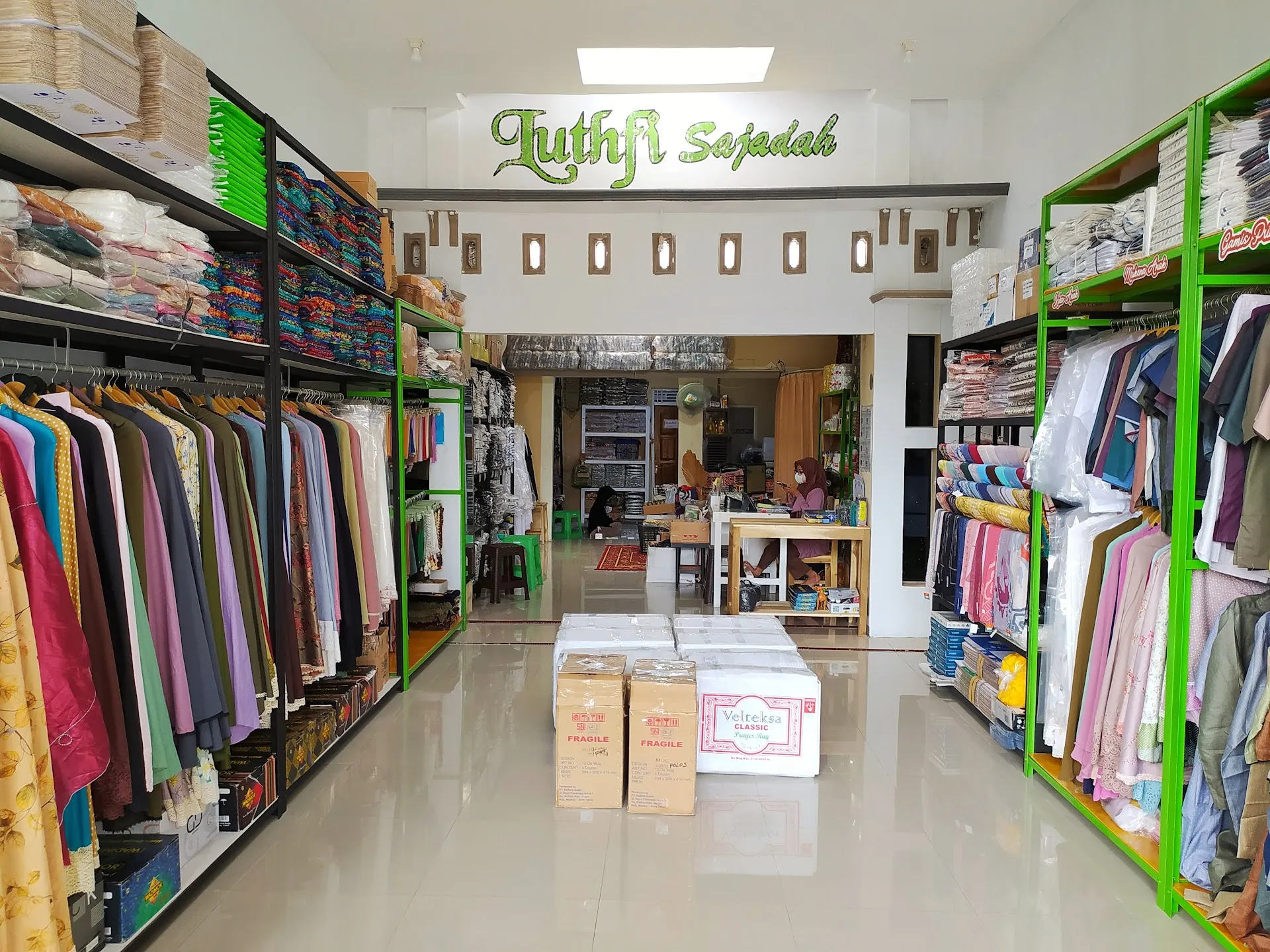 Luthfi Sajadah Cilacap - Oleh-oleh & Perlengkapan Haji Dan Umroh