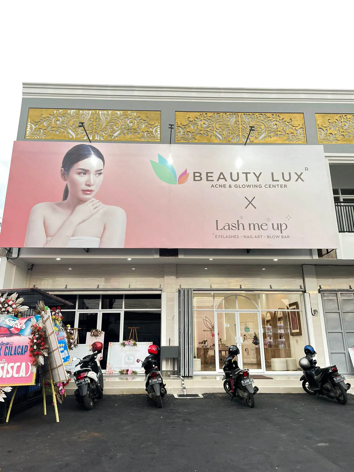 Lux Salon & Make Up