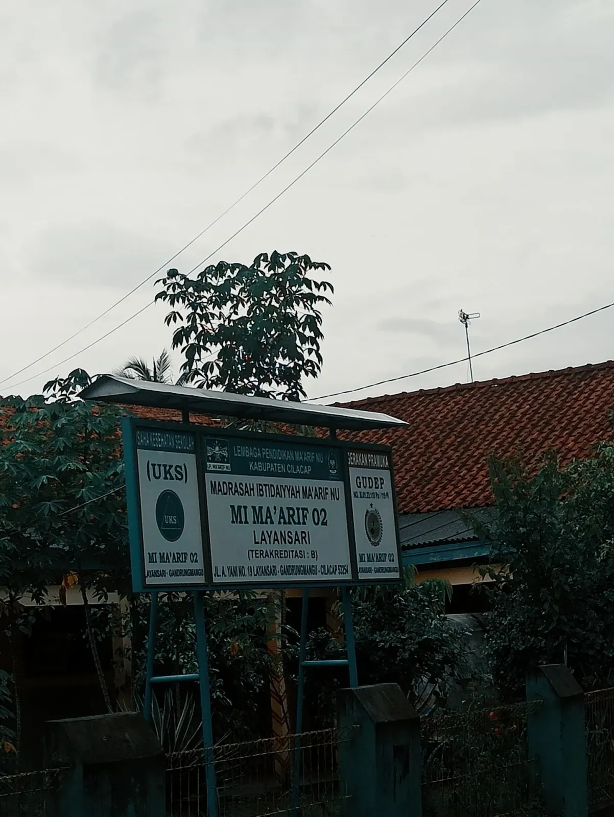 Madrasah Ibtidaiyah Ma`arif 02 Layansari