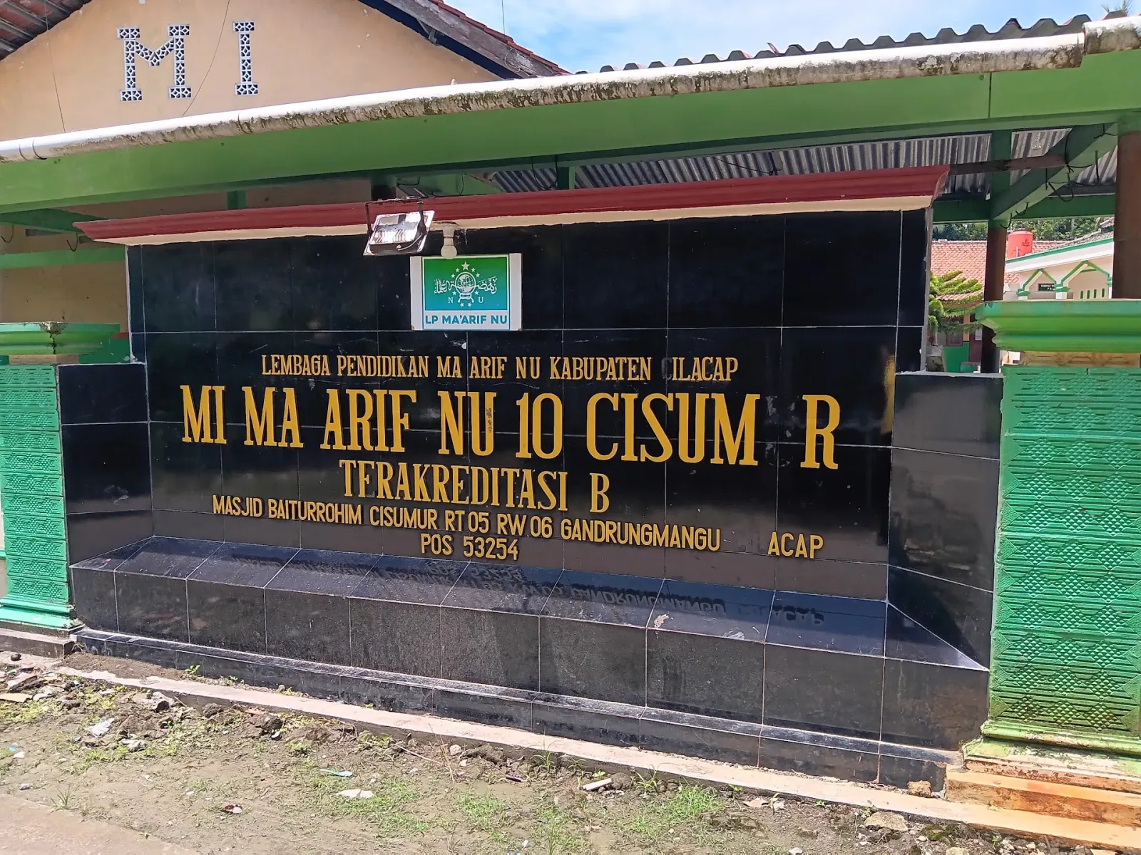 Madrasah Ibtidaiyah Ma`arif NU 10 Cisumur