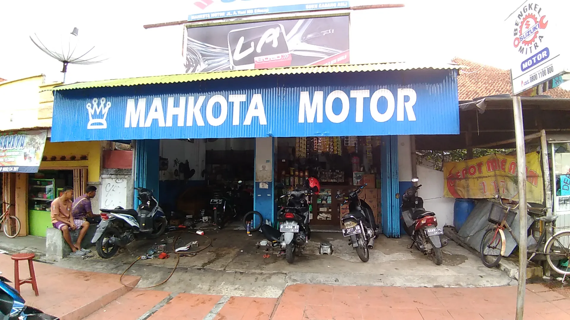Mahkota Motor