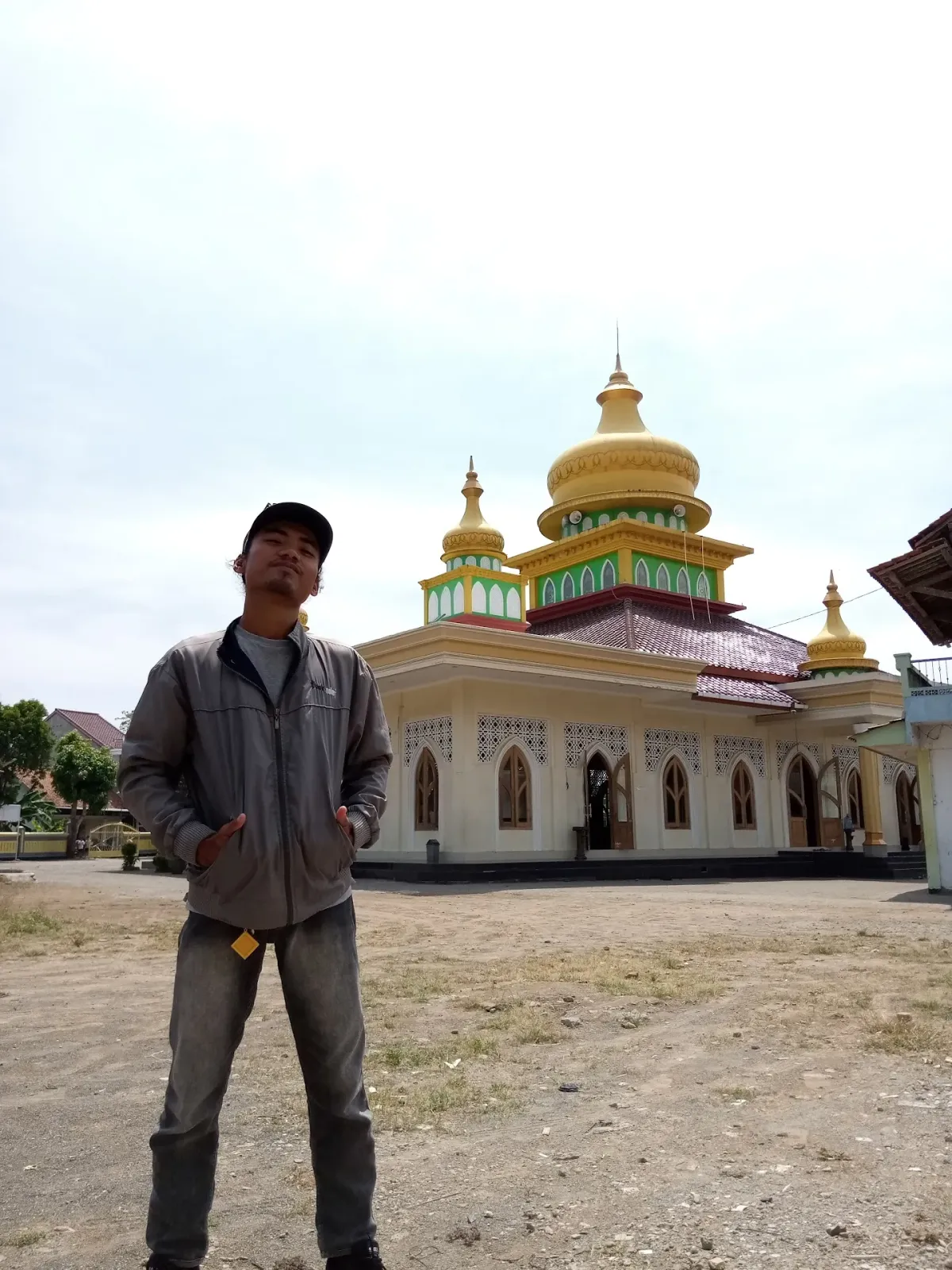 Masjid Al-Ikhsan Jeruklegi Pekuncen