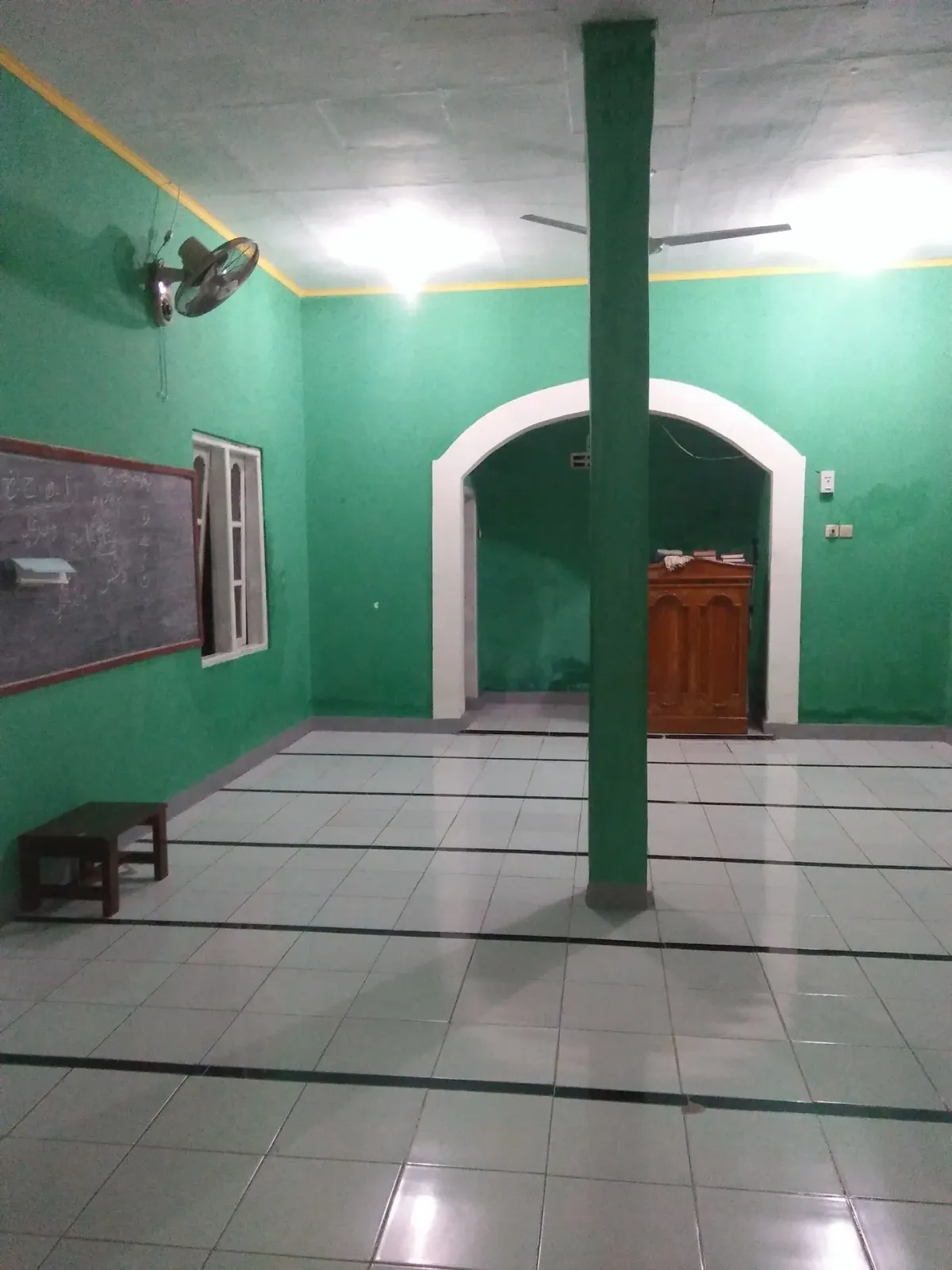 Masjid Al Mukarromah