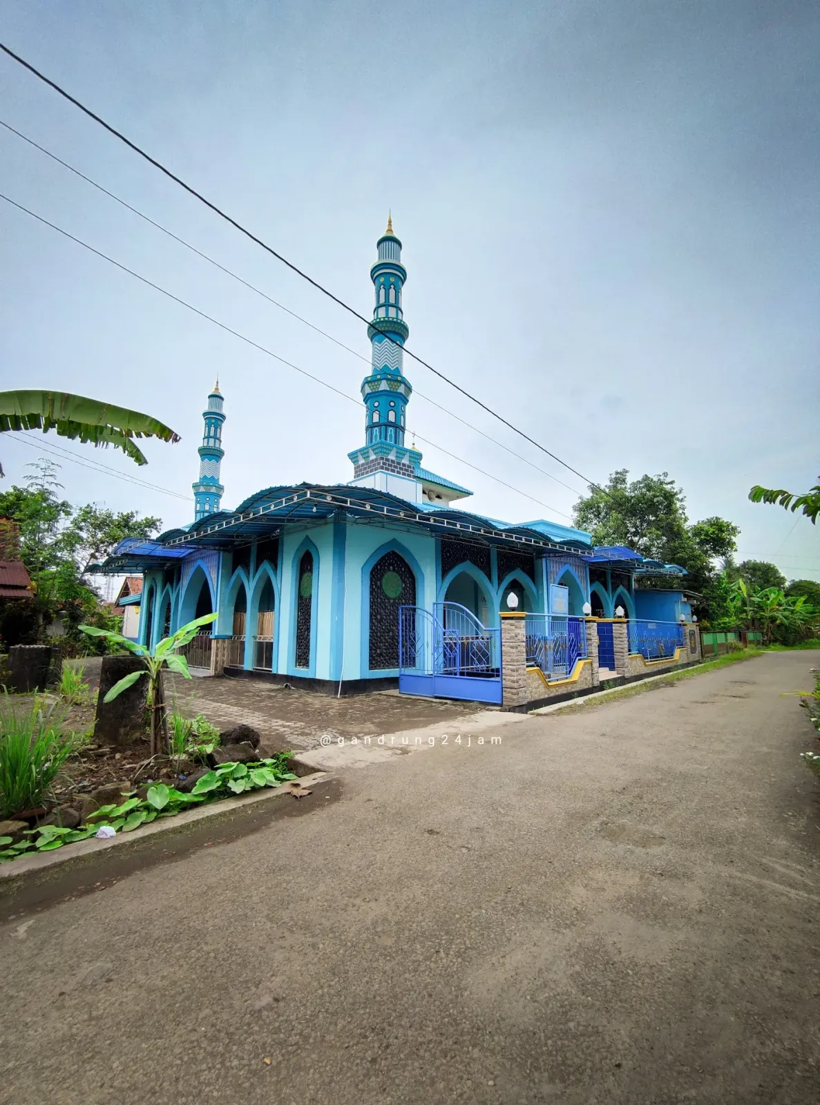 Masjid Baitul Makmur Gandrungmangu