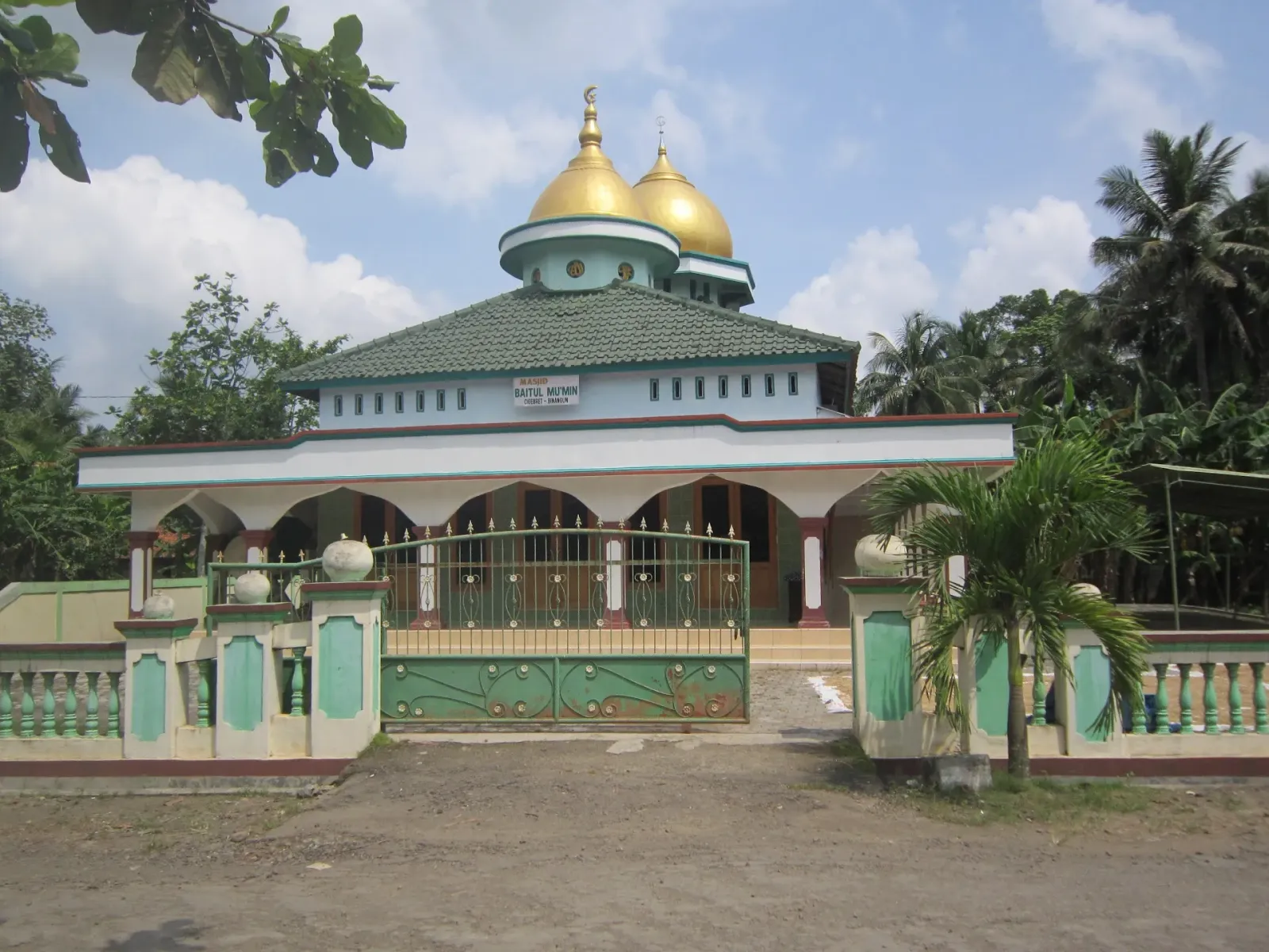 Baitul Mu'min Mosque