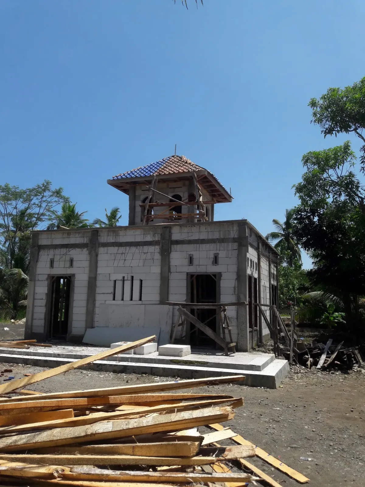 Masjid Baitussalam Dusun Cikuning