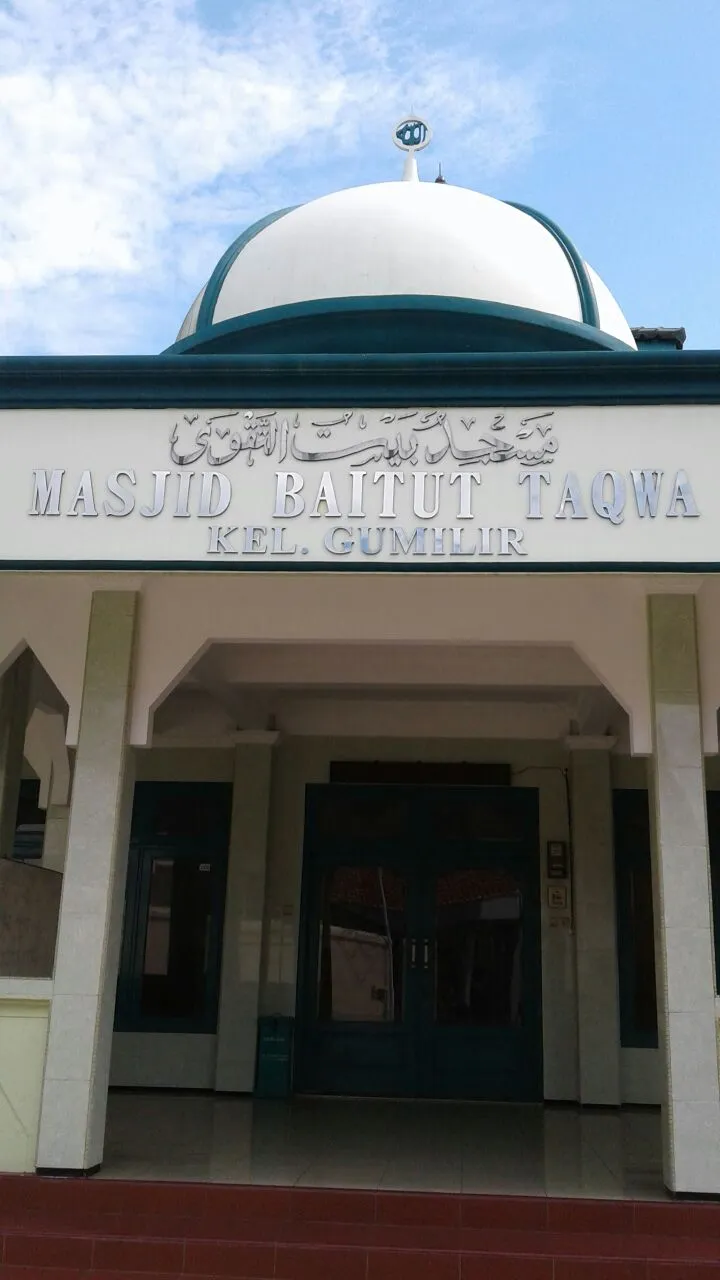 Masjid Baitut Taqwa Gumilir