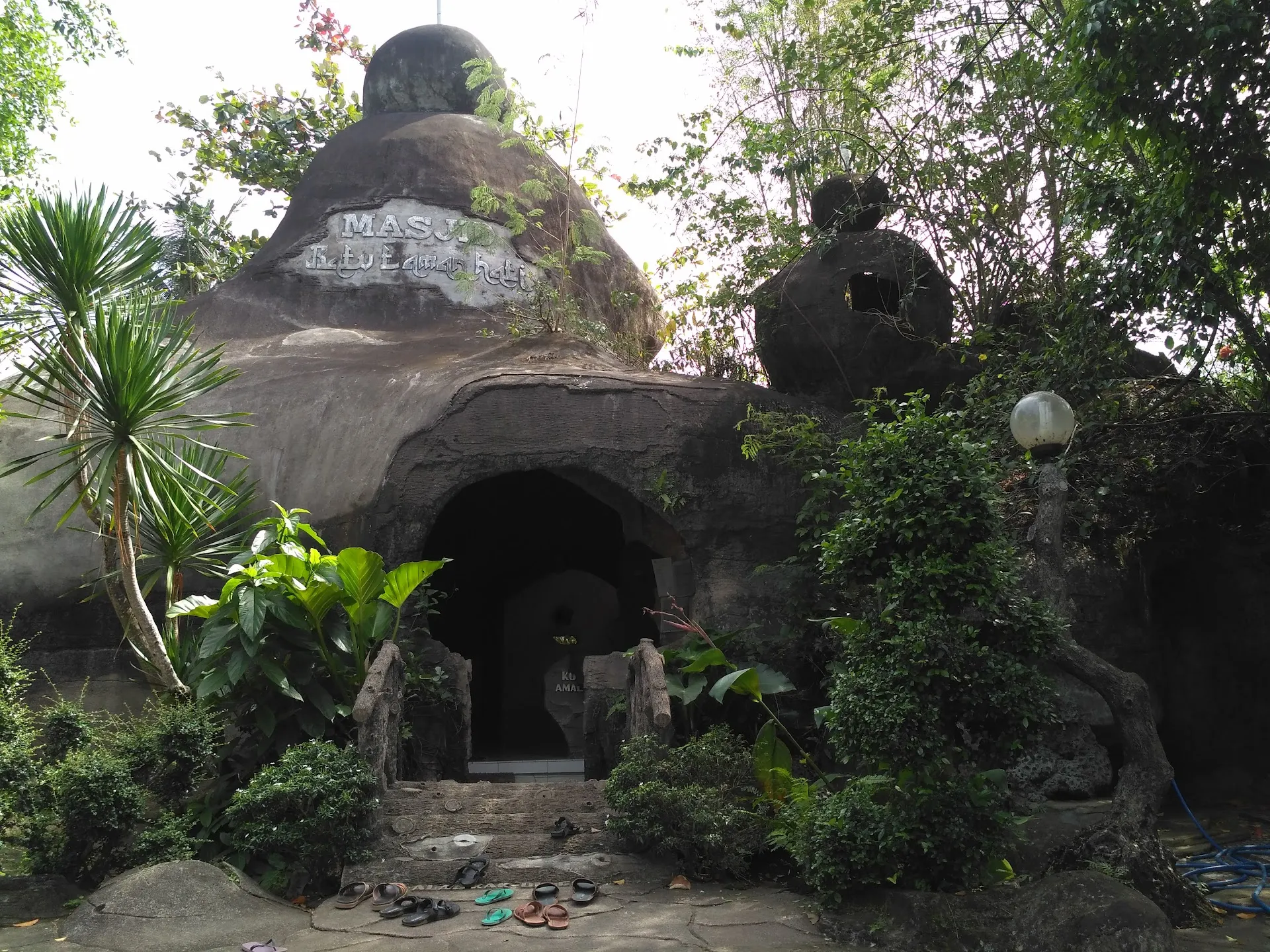 Masjid Batu Taman Hati
