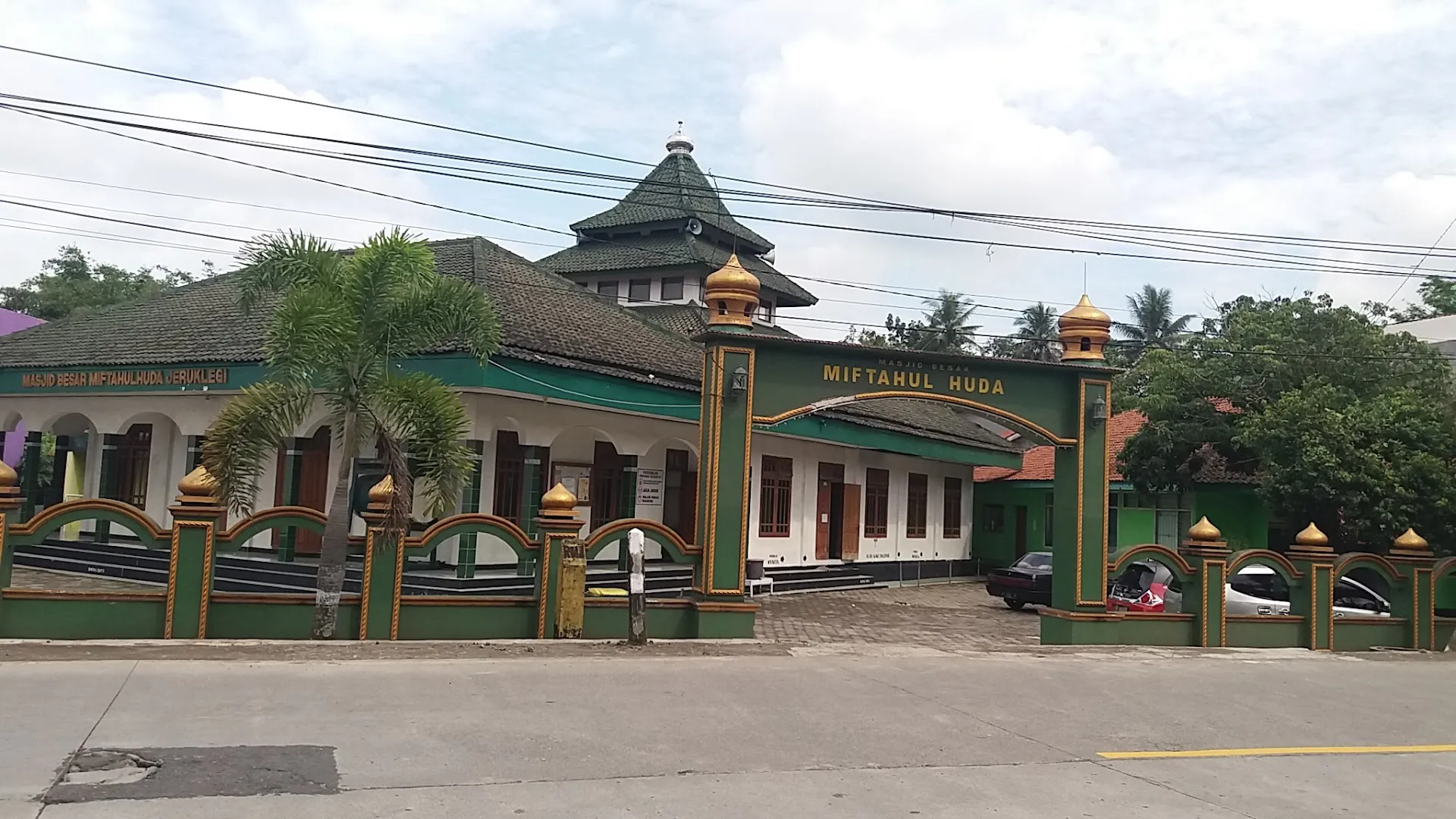 Masjid Besar Miftahul Huda
