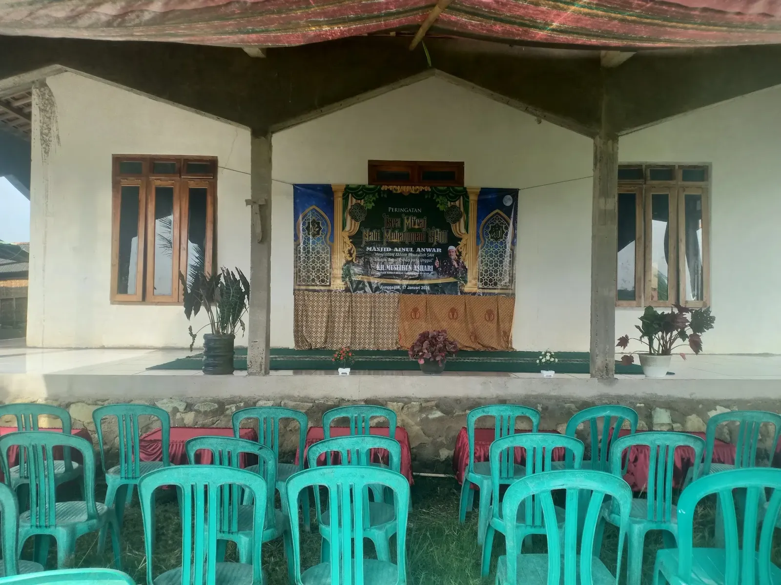 Masjid dan TPQ Ainul Anwar, ujung gagak