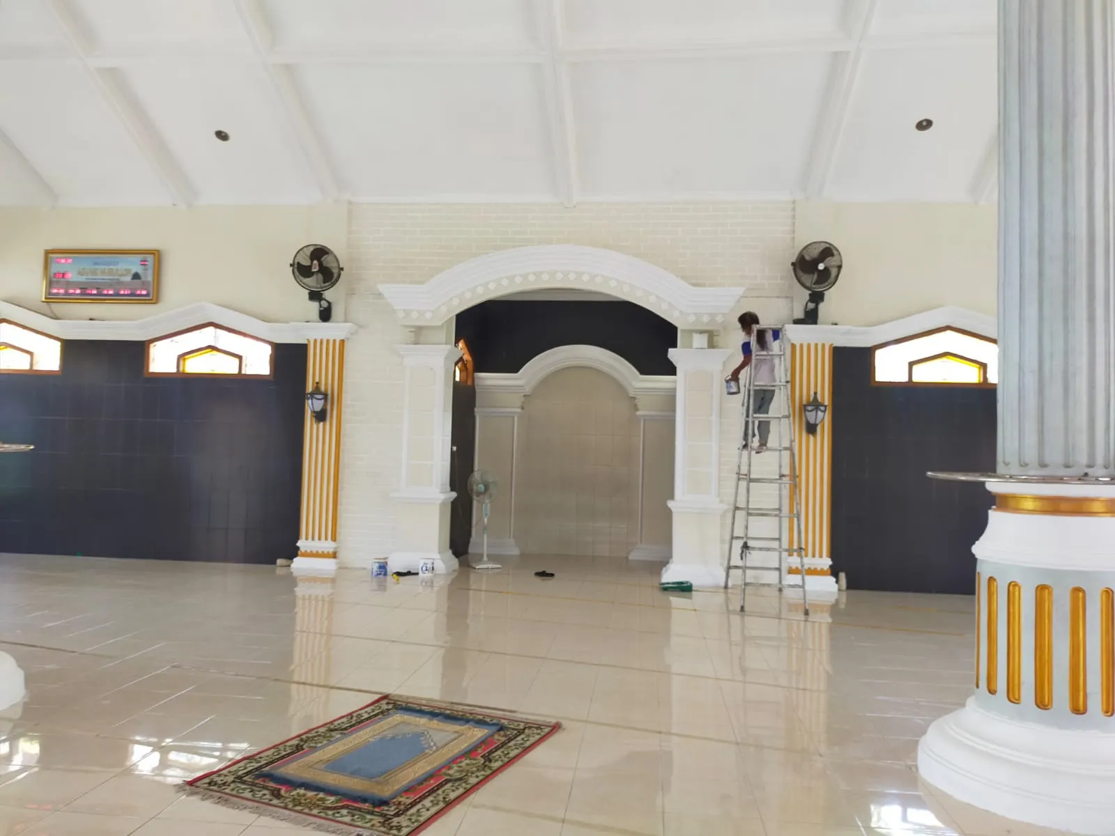Masjid Daruun Naim