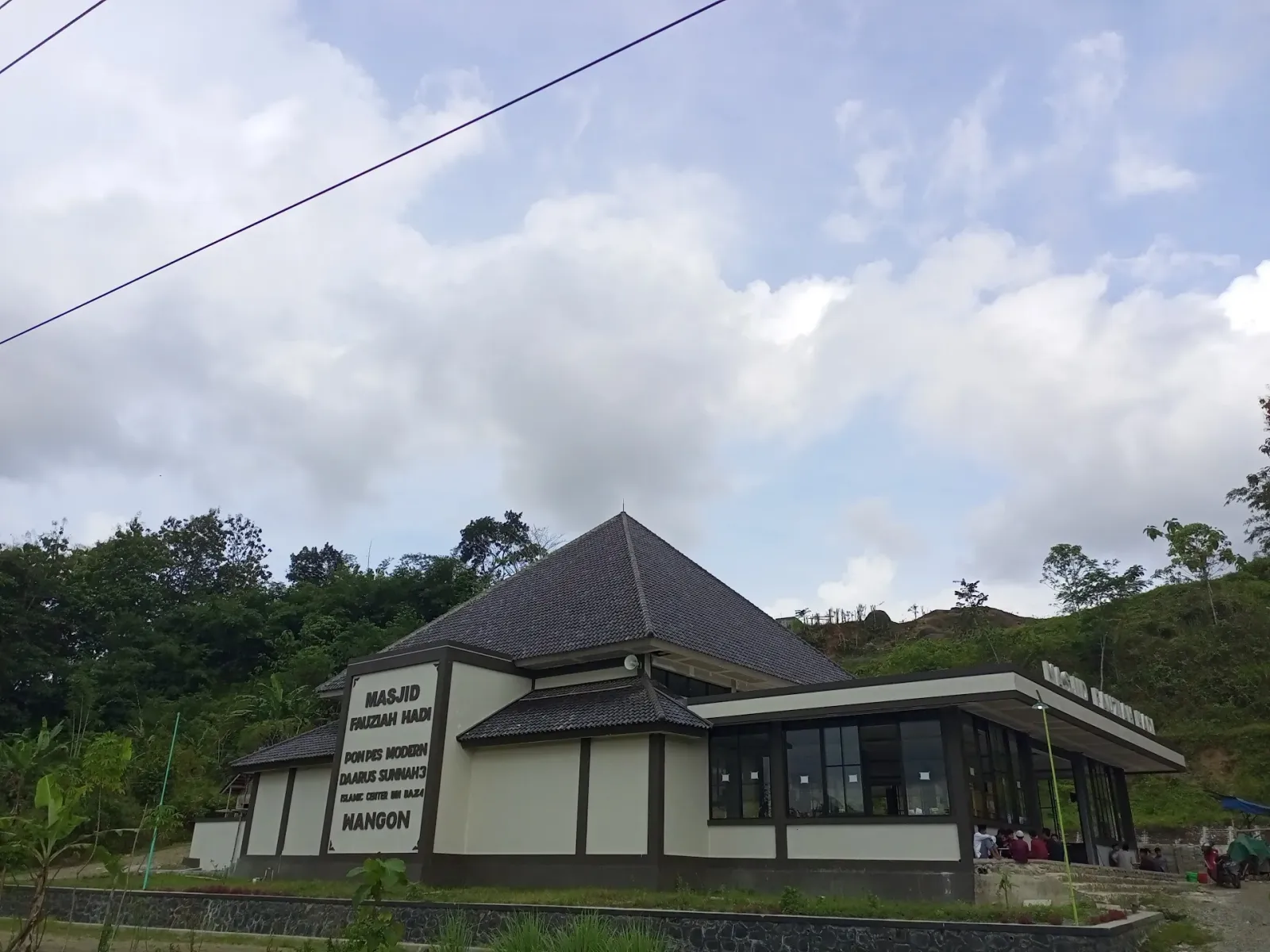 Masjid Fauziah Hadi - Islamic Center Bin Baz 4