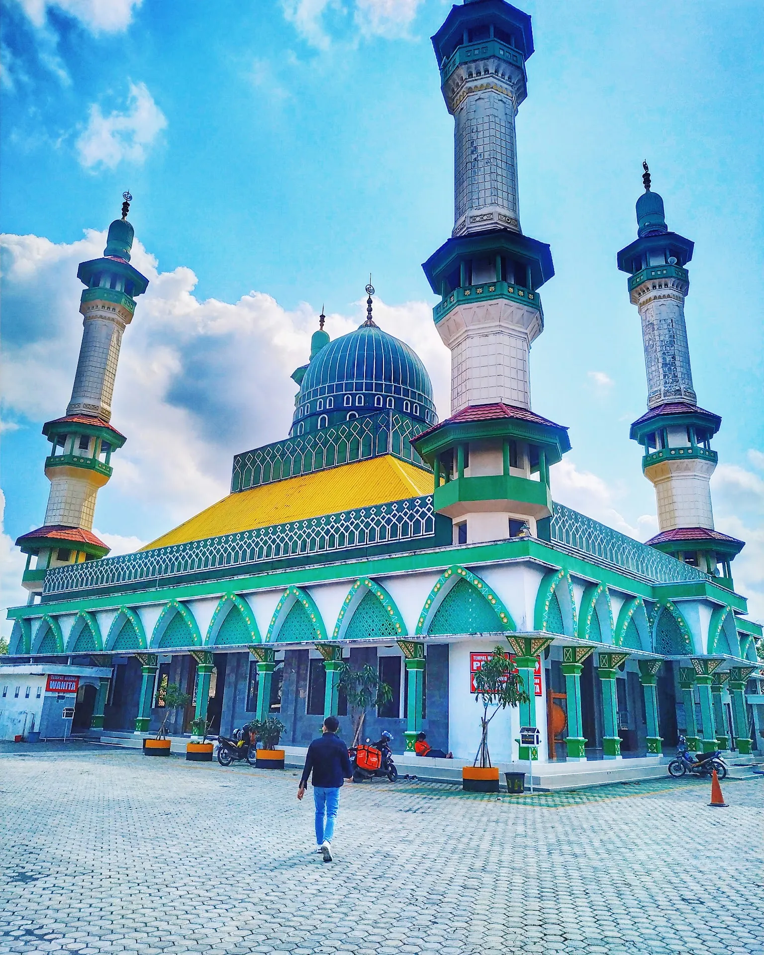 Masjid Jami' Nurul Iman Kawunganten