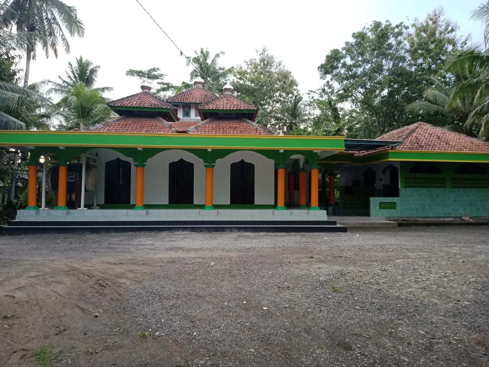 Masjid Roudhotul Anwar