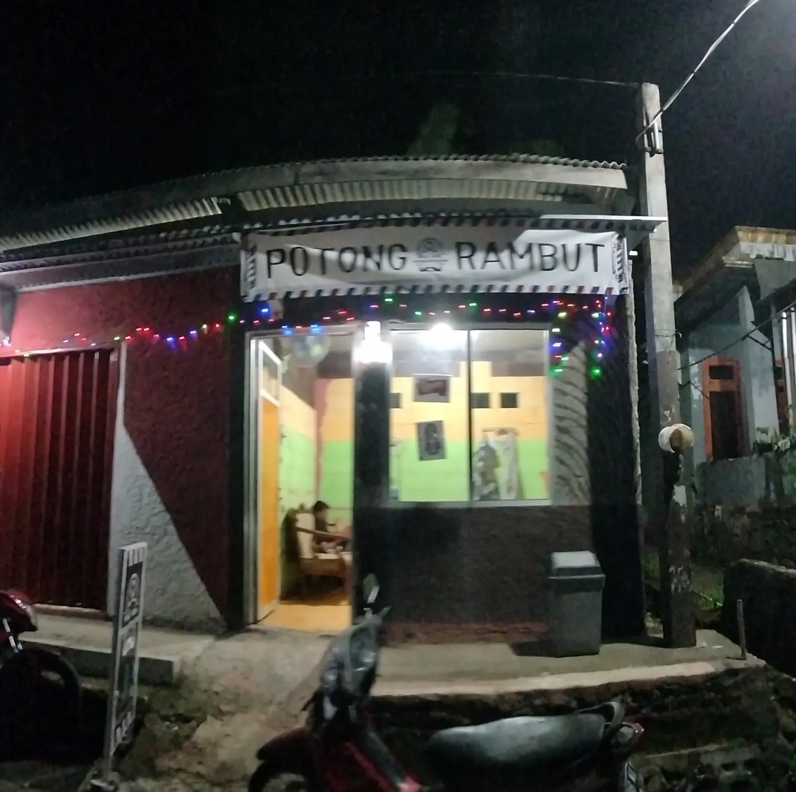 Max Win Barbershop