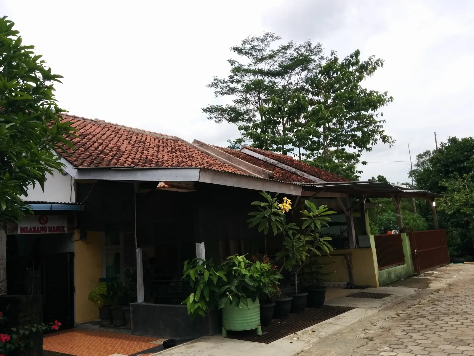 Mebel Sudirman