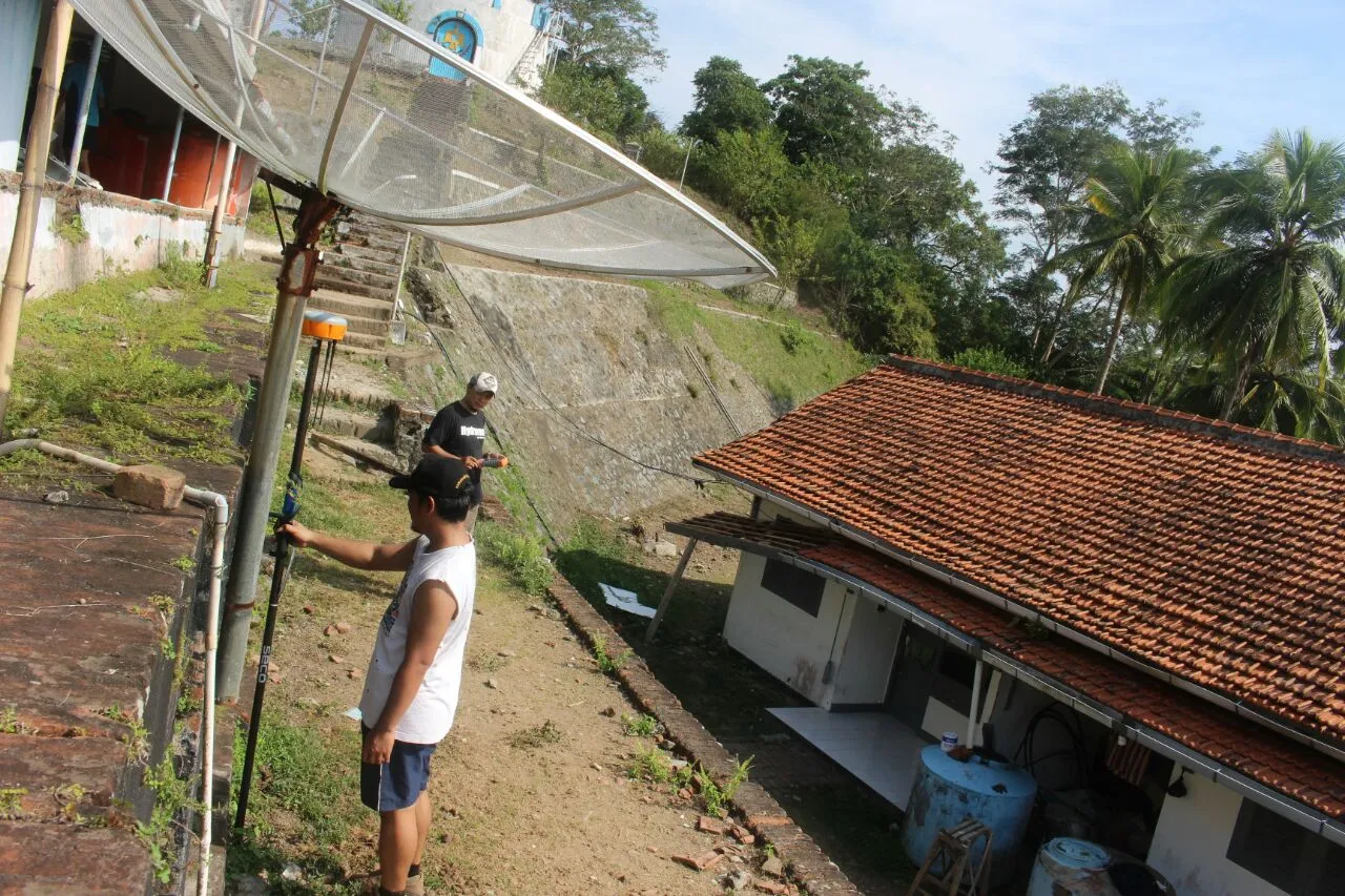 Menara suar cumiring nusakambangan timur