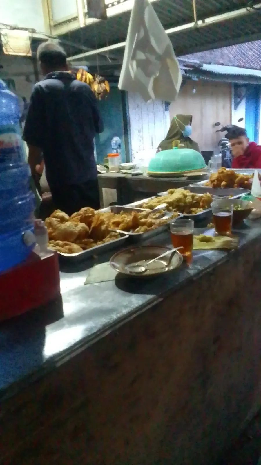 Mendoan dan aneka gorengan snack Jasim