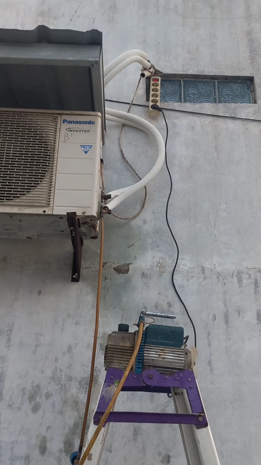 Menerima Jasa Service