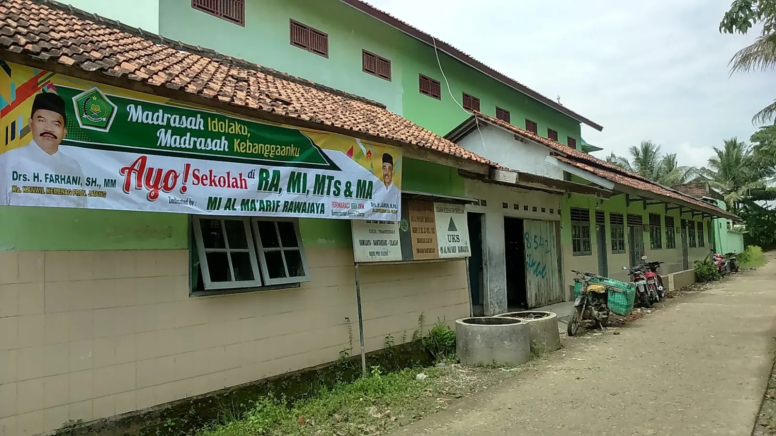 MI Al-Ma'arif Rawajaya
