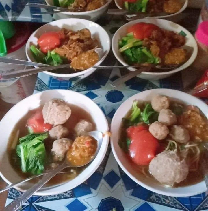 MIE AYAM BAKSO IDOLA