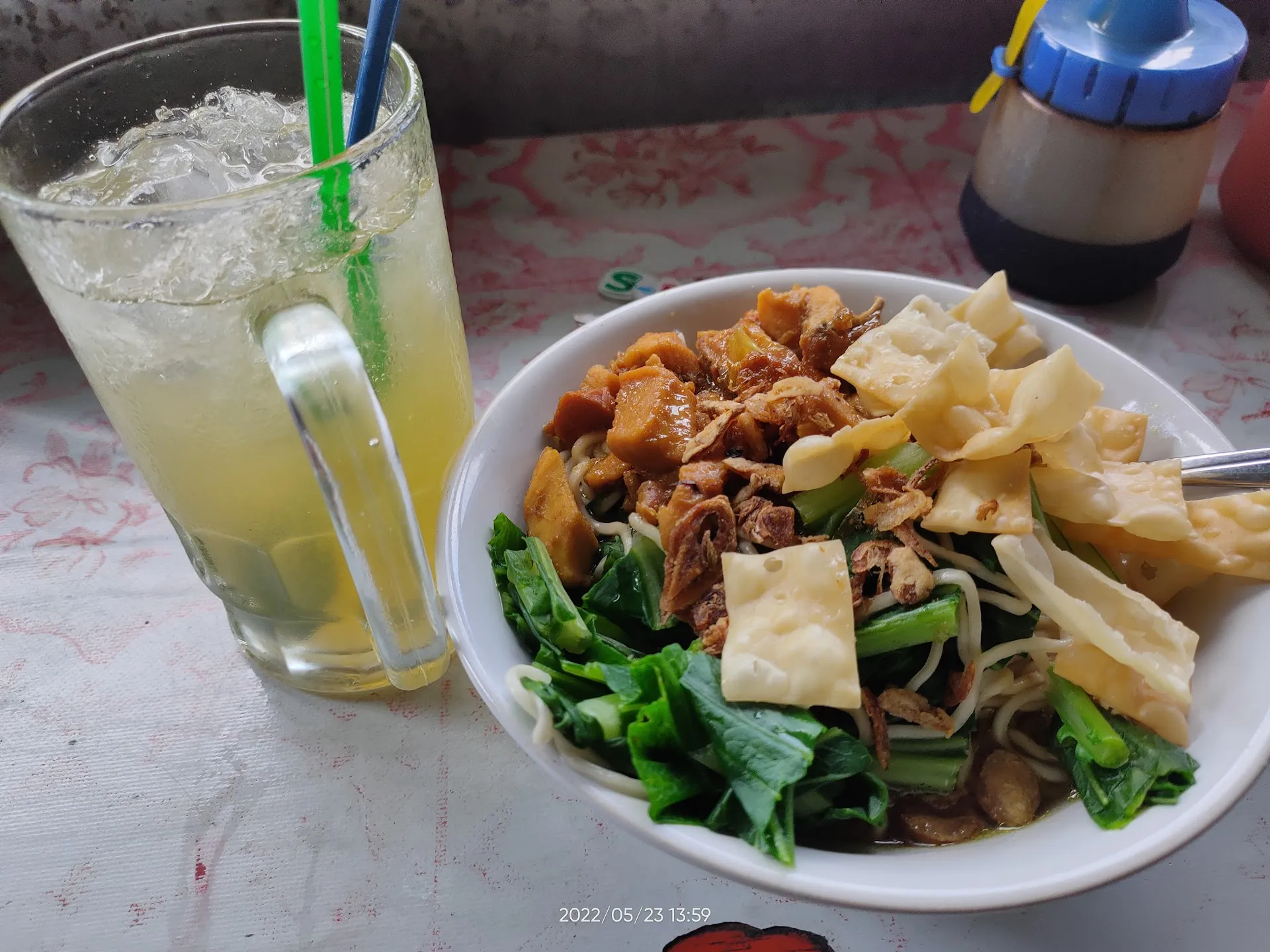 Mie Ayam & Bakso Mba Yati