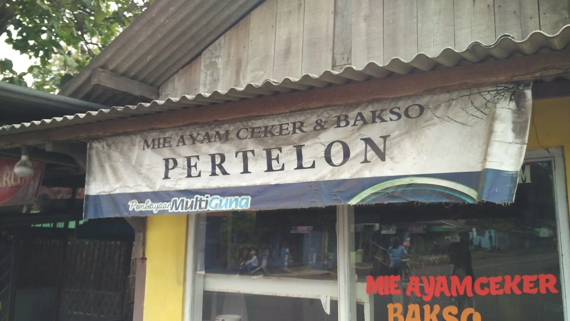 Mie Ayam Pertelon Saliwangi