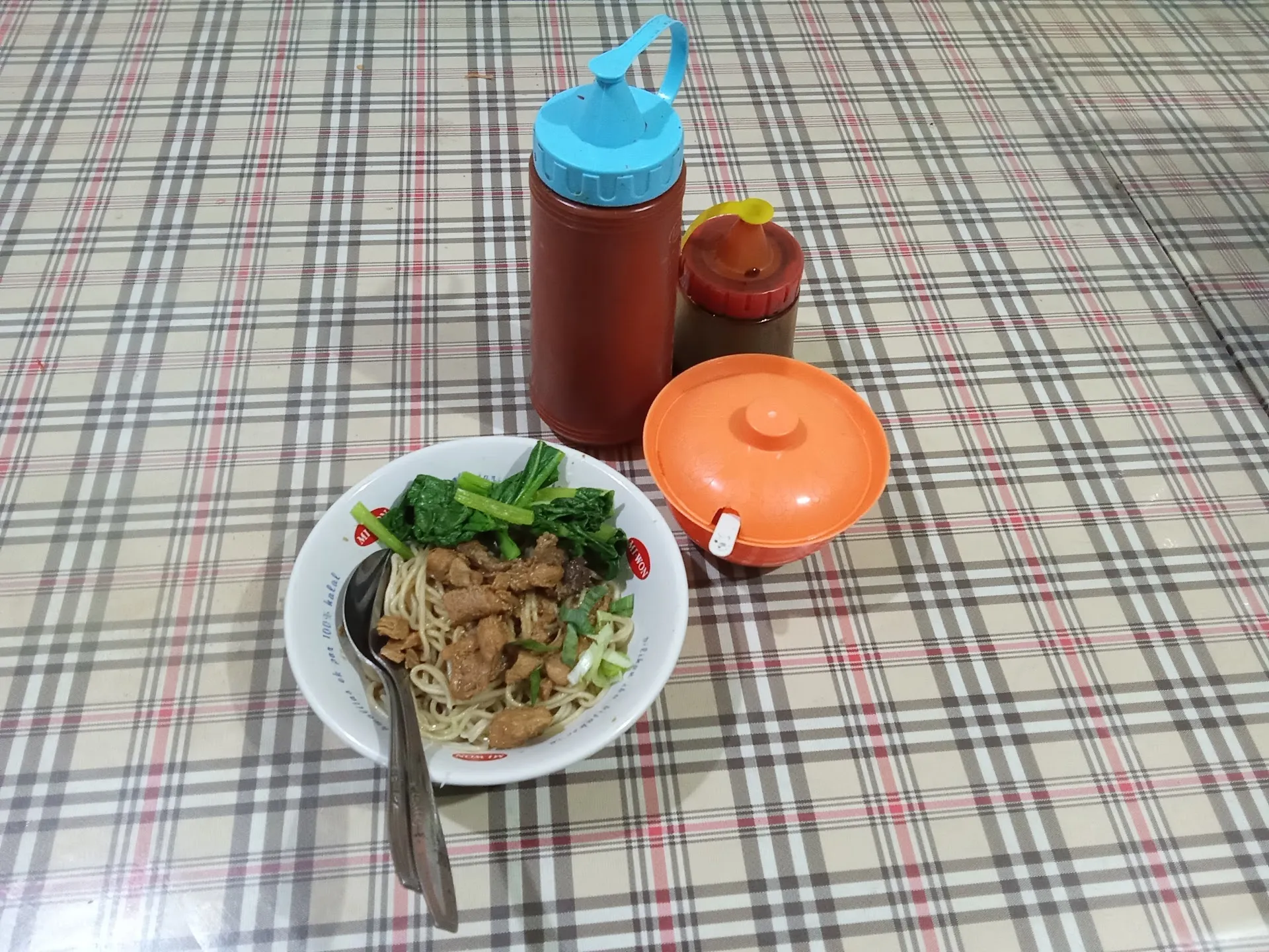 Mie Ayam " Selera Q'ta " jln Jetjend Suprapto no 60 Cilacap Jawa Tengah
