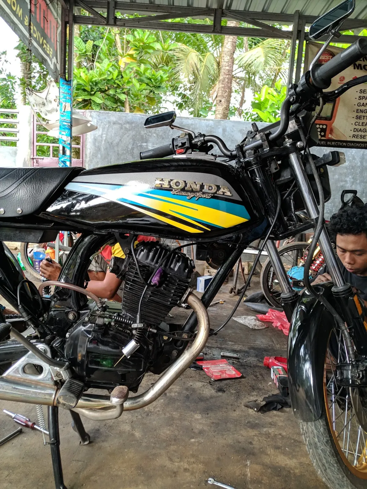 MMT Racing