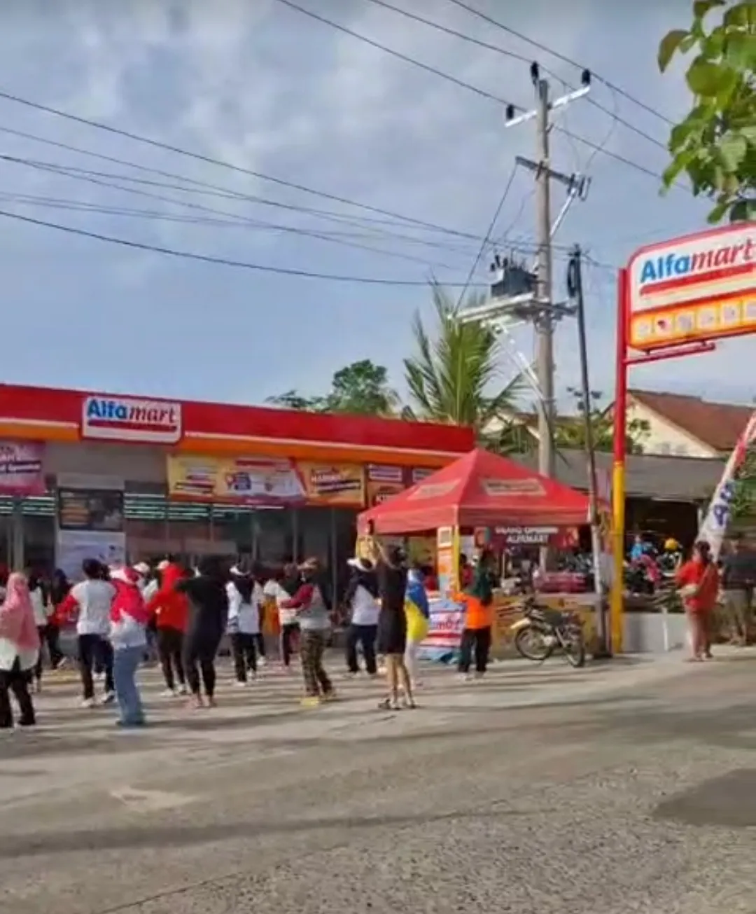 Mobil Indostation Jeruklegi Wetan