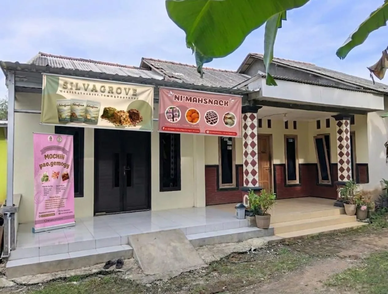 Mochii Ndutt Ni'mahsnack