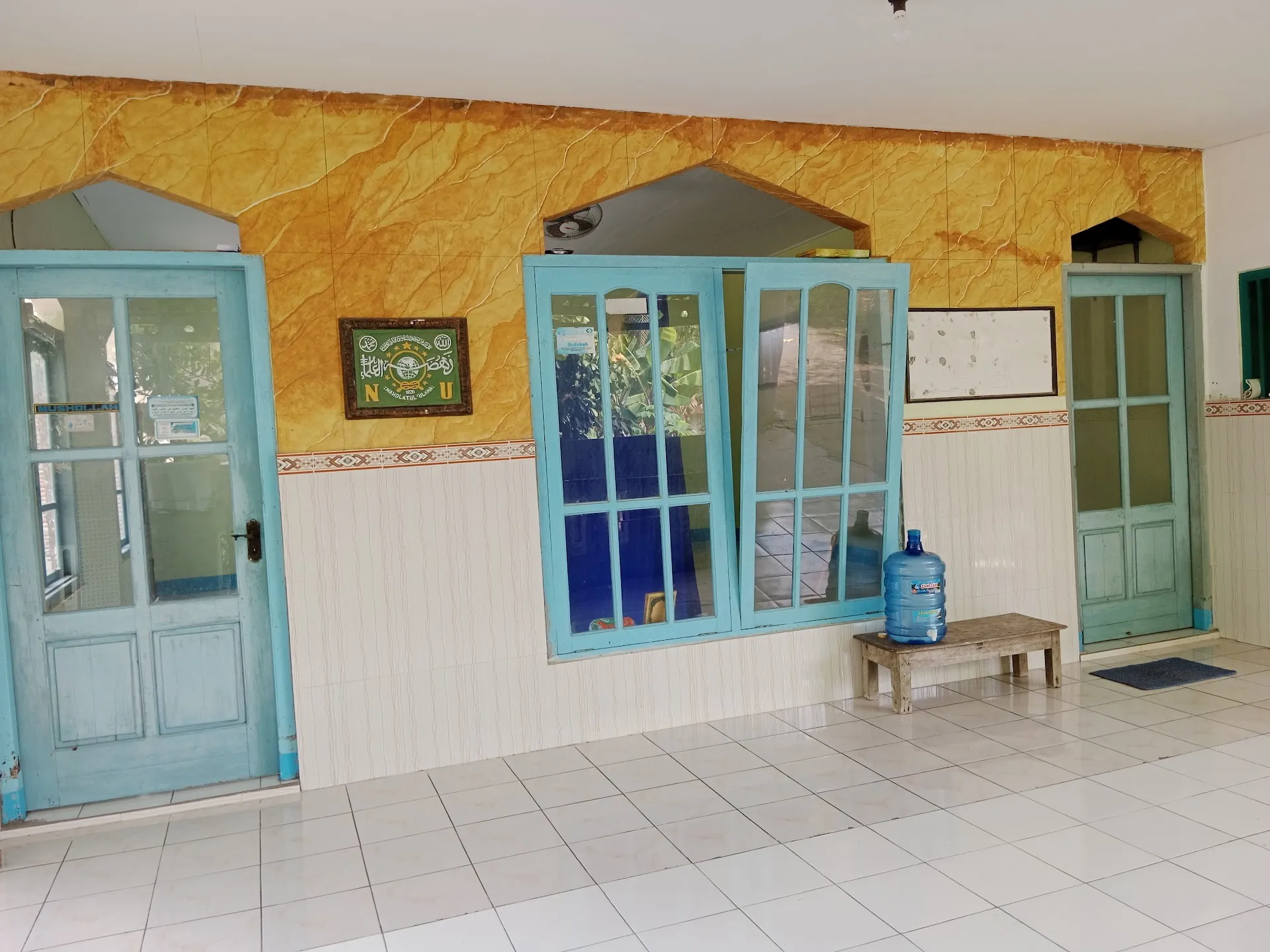 MUSHOLA AL FALAH KARANG JENGKOL WETAN DESA KARANG JENGKOL KECAMATAN KESUGIHAN