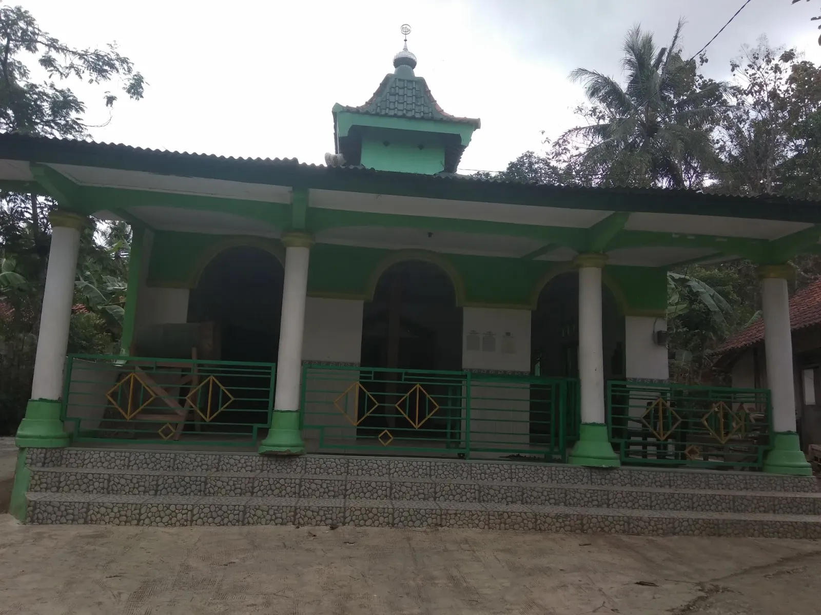 Mushola Baitul awabin