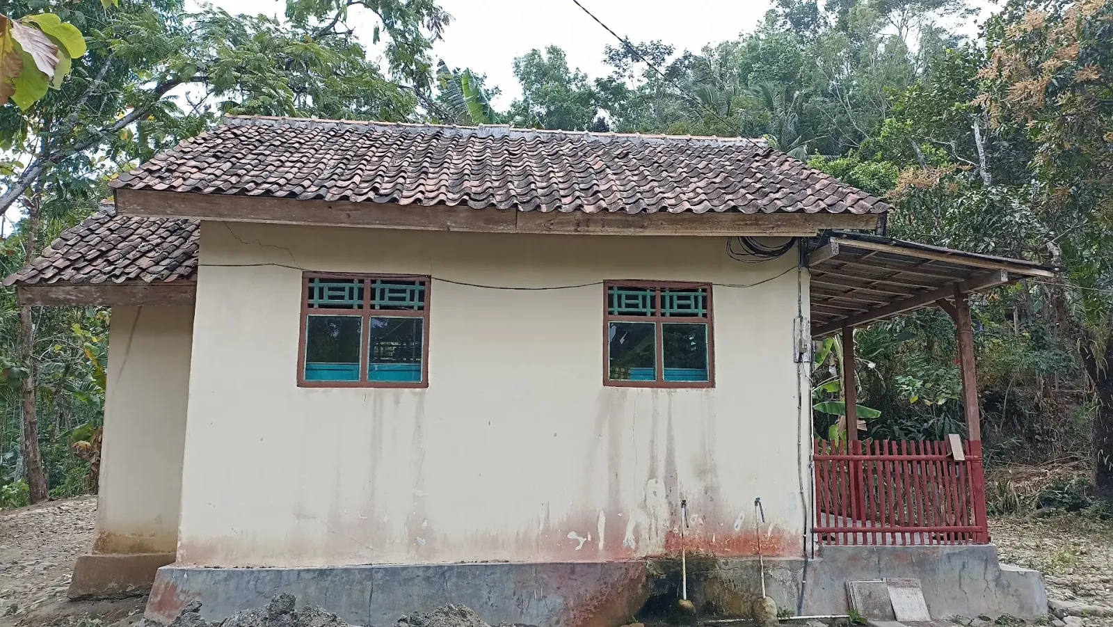 Musholla At-Tin