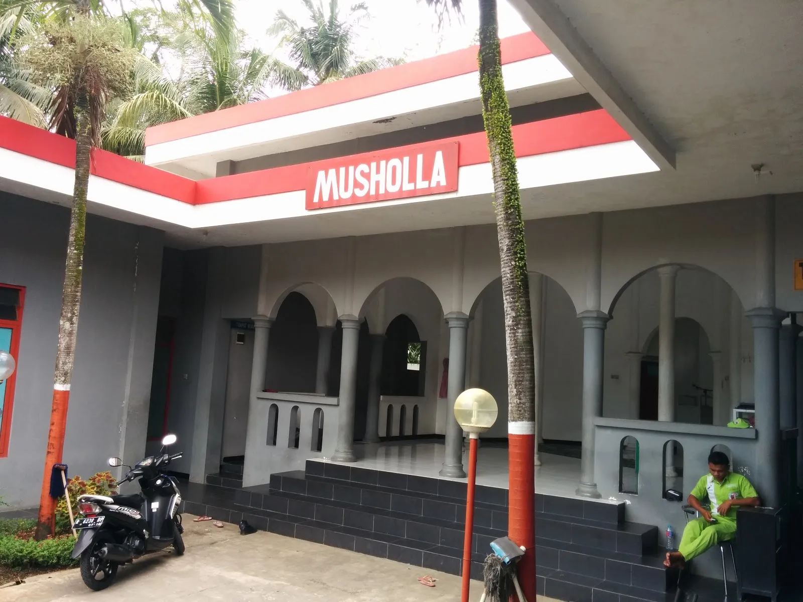 Musholla SPBU Tritih