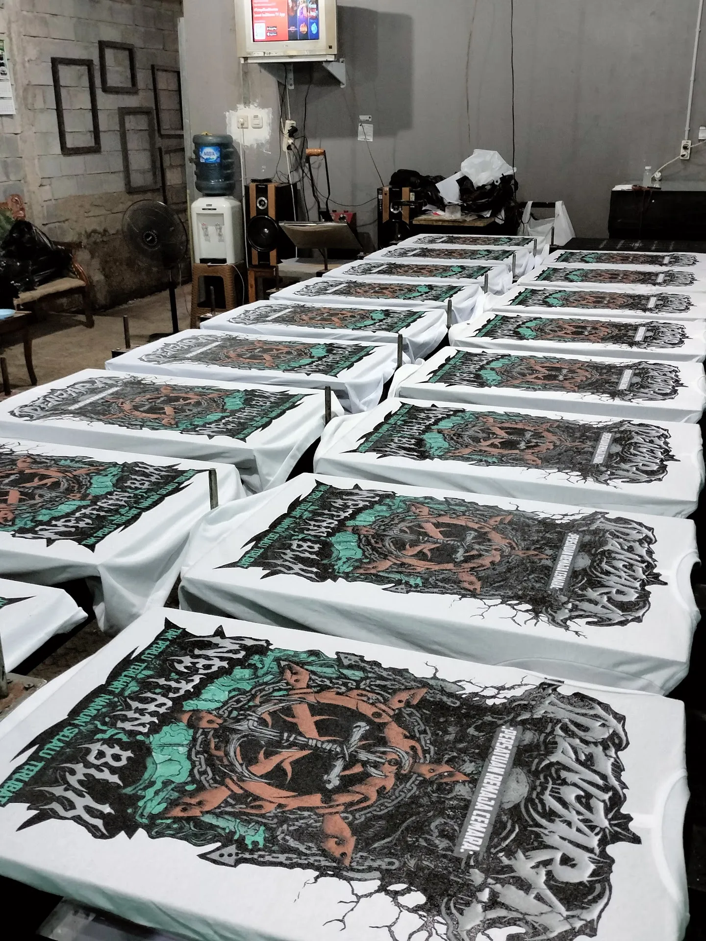 Naelluz cloth ( sablon dan konveksi cilacap )