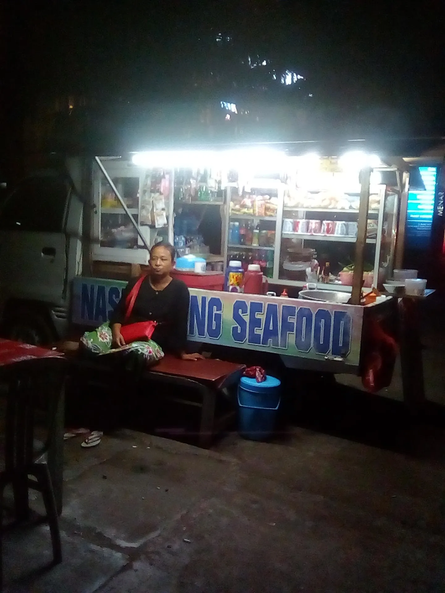 Nasi Goreng Seafood Di Mobil