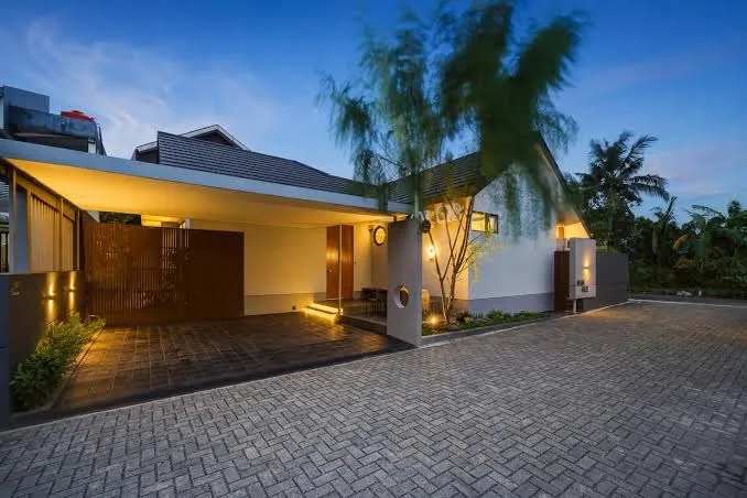 Natani House