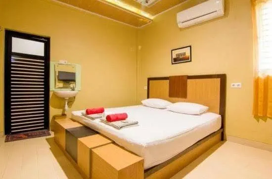 Neon Genesis Homestay - Budget Triple Room