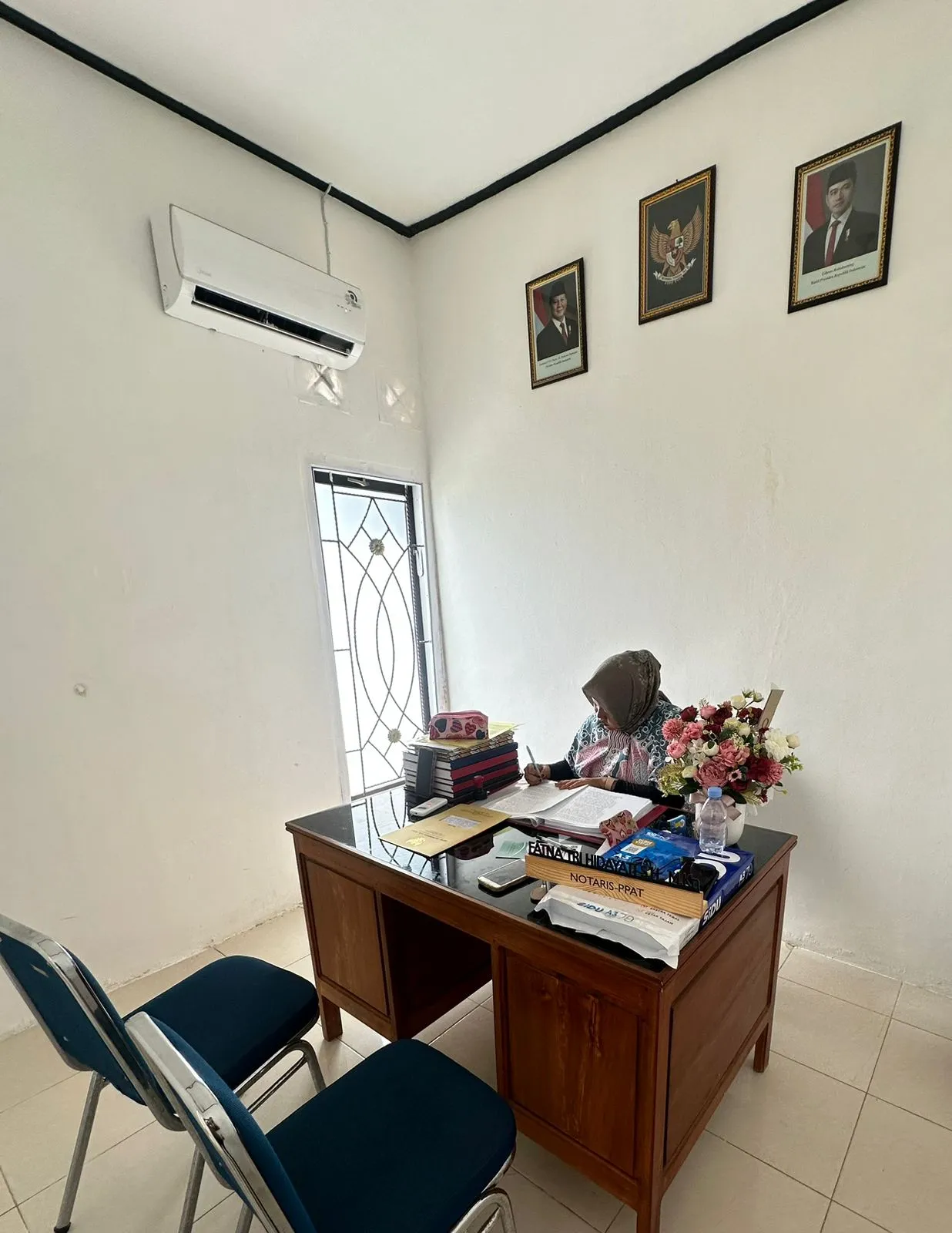 Notaris Fatna Tri Hidayati, S.H., M.Kn.