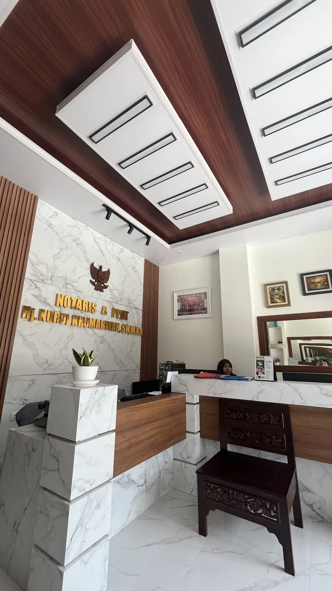 Notary Hj. Nurul Khumariyah S.H., M.kn