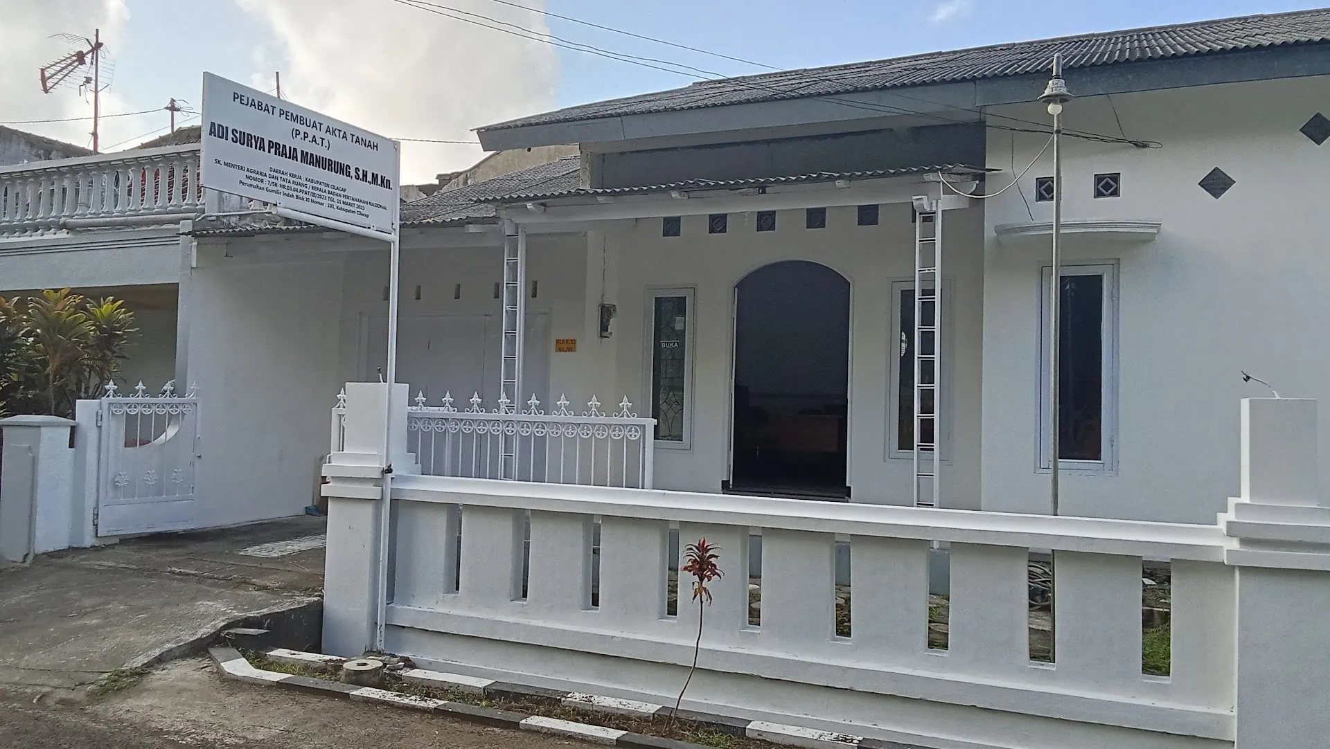 Notaris PPAT Adi Surya Praja Manurung