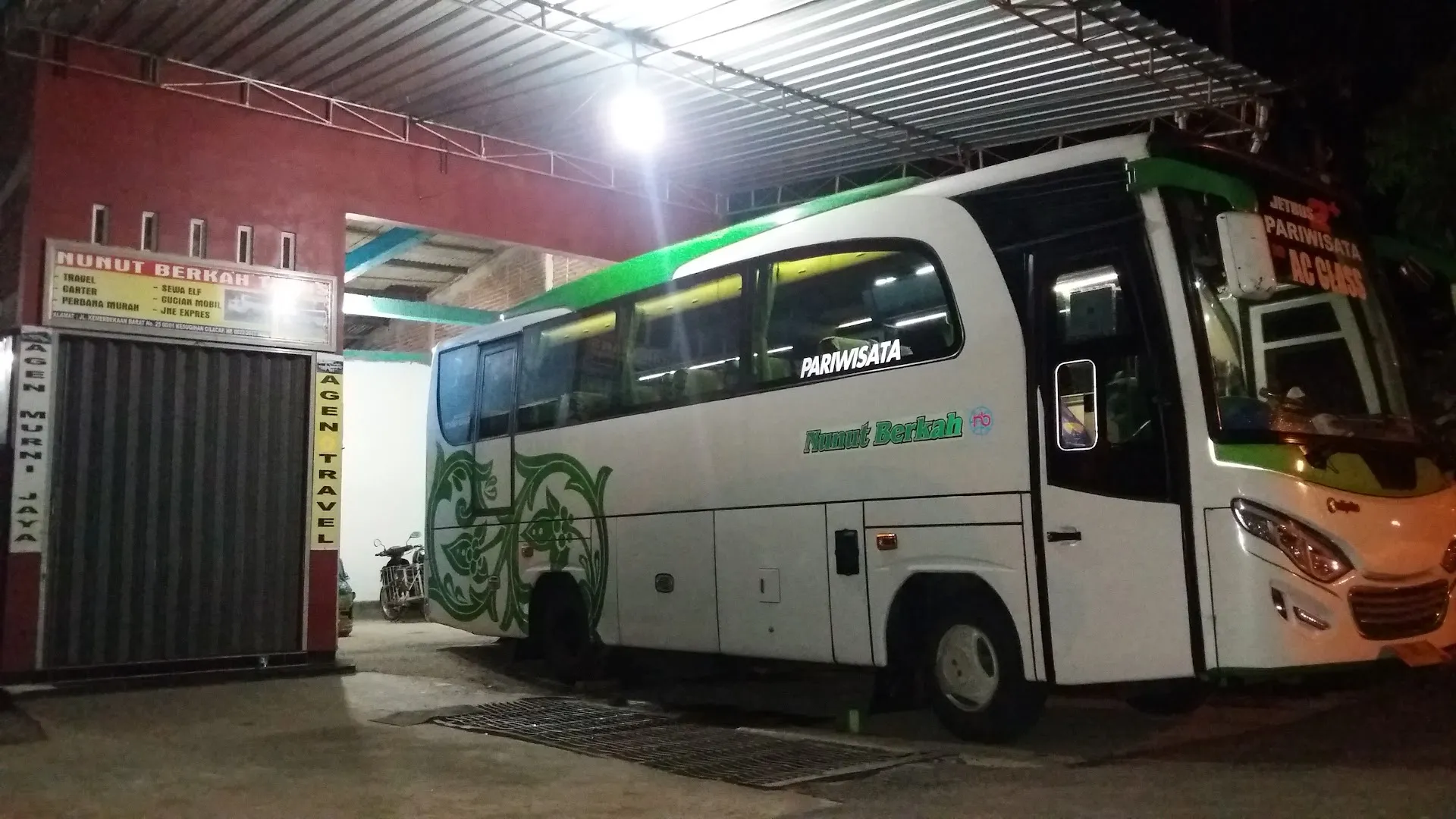 Nunut Berkah Tour And Travel