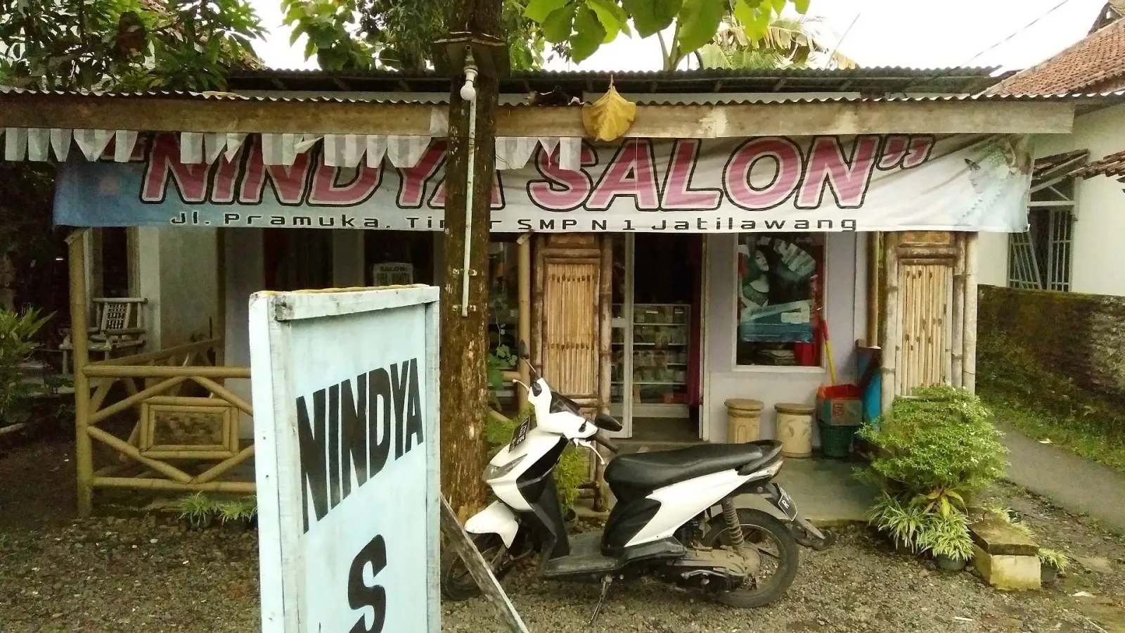 Onny Salon