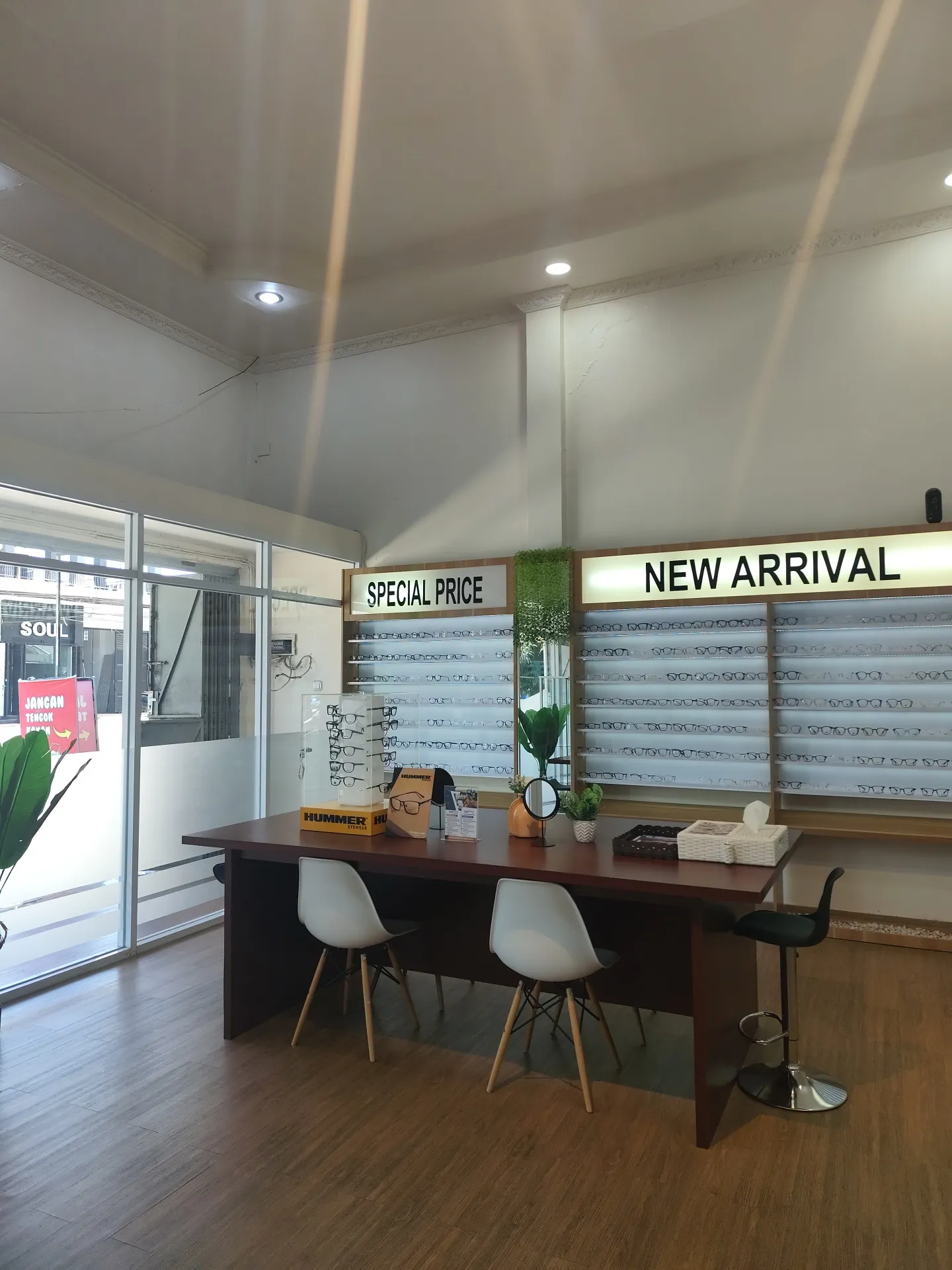 Optik Budhi Outlet Suprapto